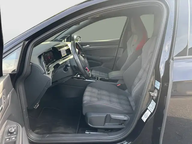 Volkswagen Golf view 8