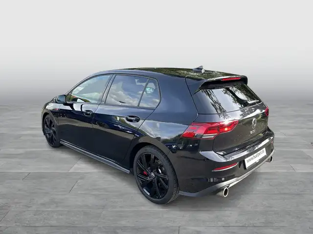 Volkswagen Golf view 2
