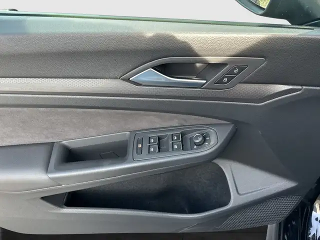 Volkswagen Golf view 15