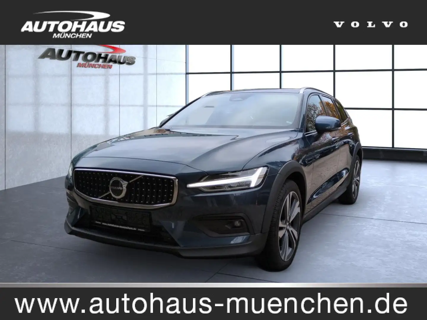 Volvo V60 Cross Country V60 CC Plus AWD Bluetooth LED Klima Standhzg Blau - 1
