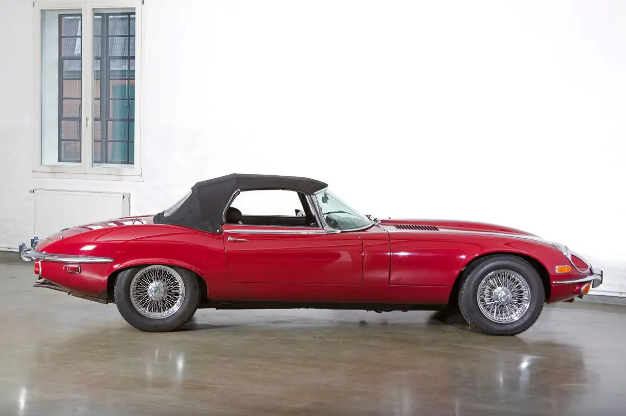 Jaguar E-Type S III, seit 1981 einen Besitzer, wenig KM, foto 9