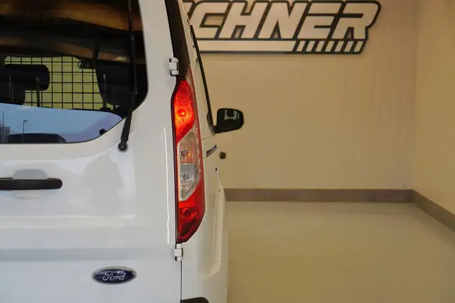 Ford Transit Connect view 6