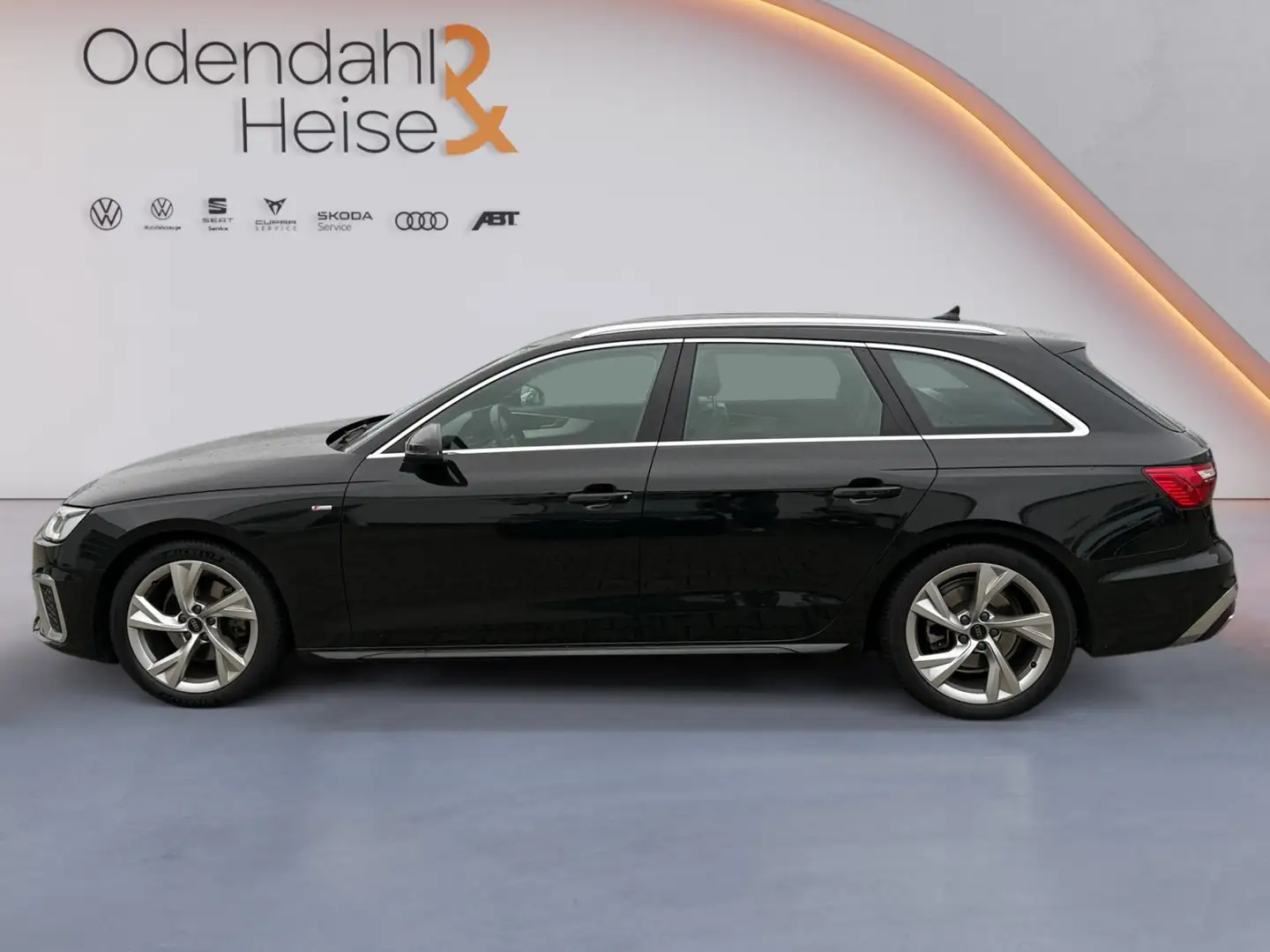 Audi A4 Avant S line 35 TDI S tronic AHK/ NAVI/ LED/ SH Schwarz - 2