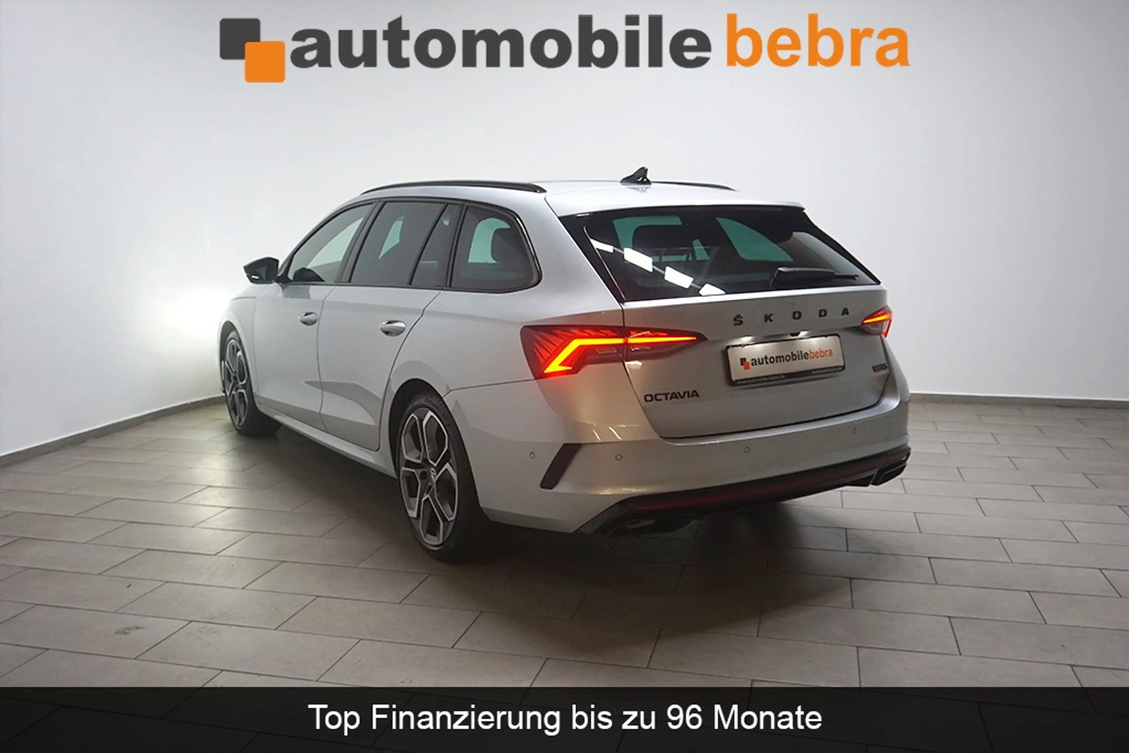 Skoda Octavia 2.0TDI DSG RS 4x4 Virtual AHK Pano HUD — photo 6