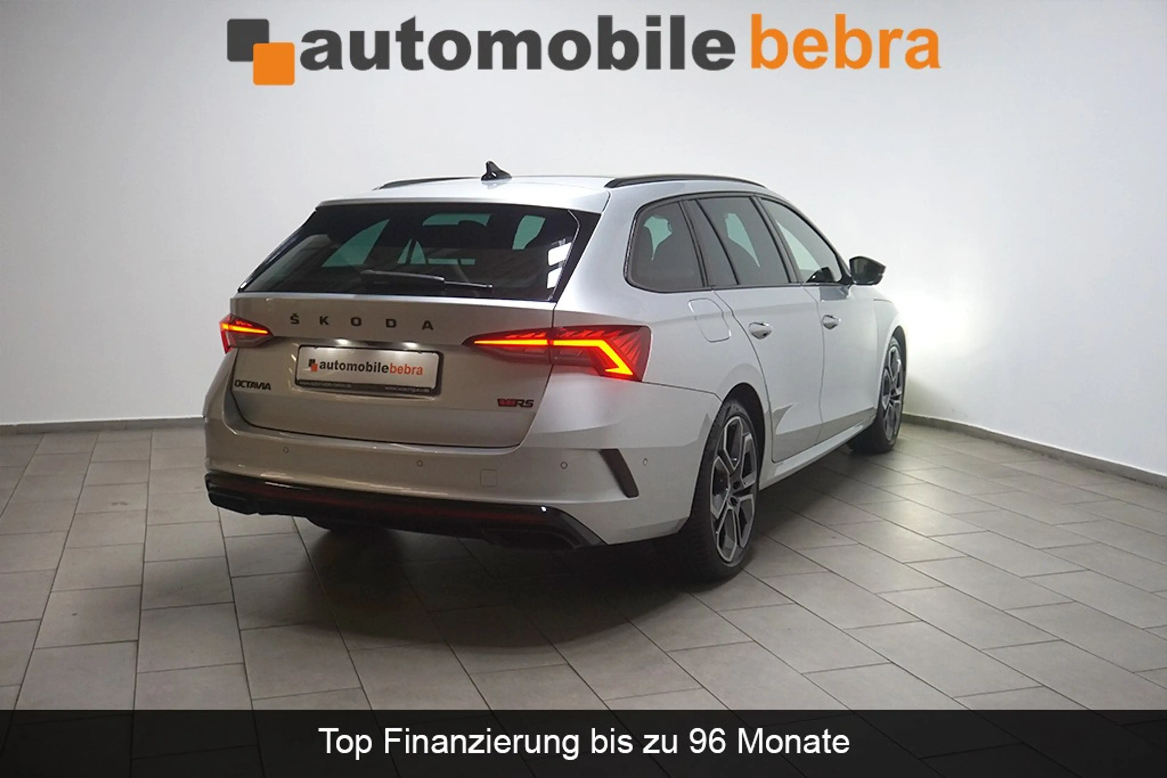 Skoda Octavia 2.0TDI DSG RS 4x4 Virtual AHK Pano HUD — photo 4