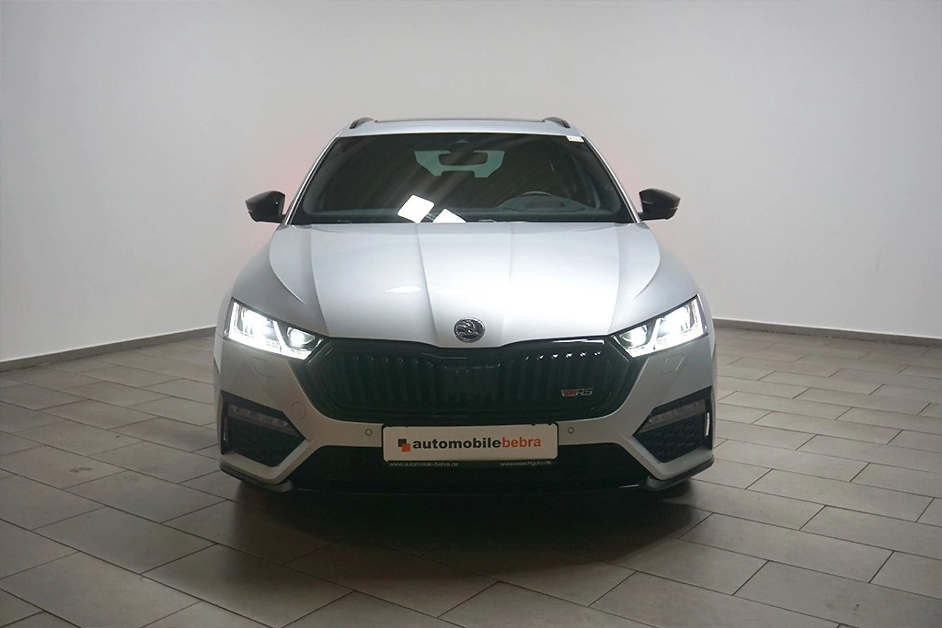 Skoda Octavia 2.0TDI DSG RS 4x4 Virtual AHK Pano HUD — photo 2