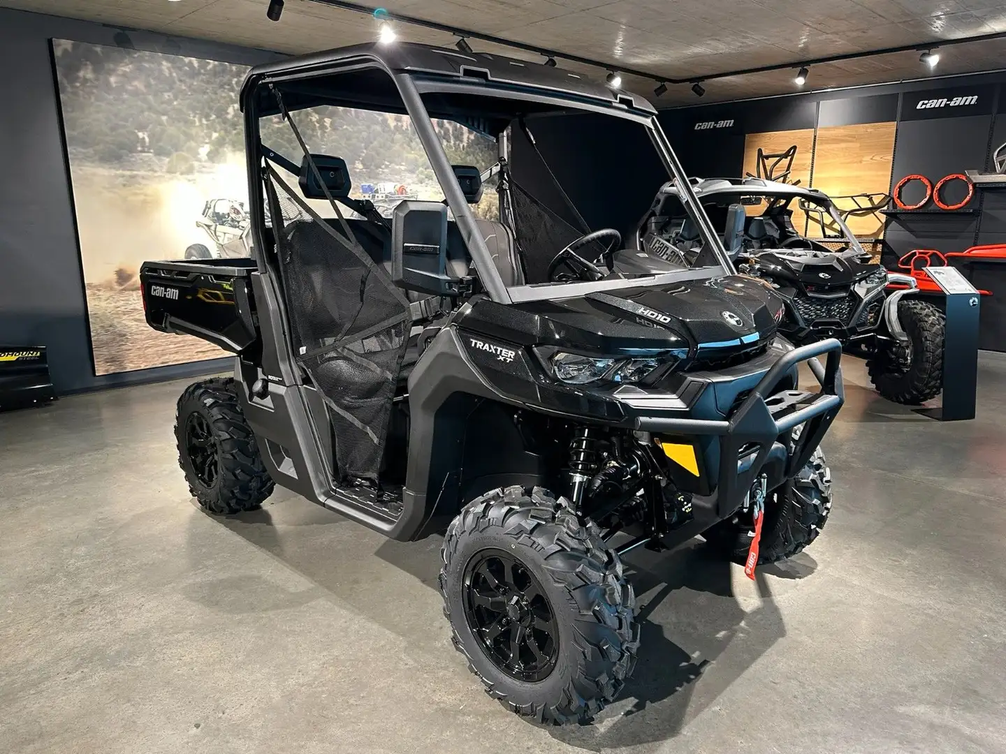 Can-Am Traxter XT HD10 INT 2025 | Sonderpreis Noir - 1