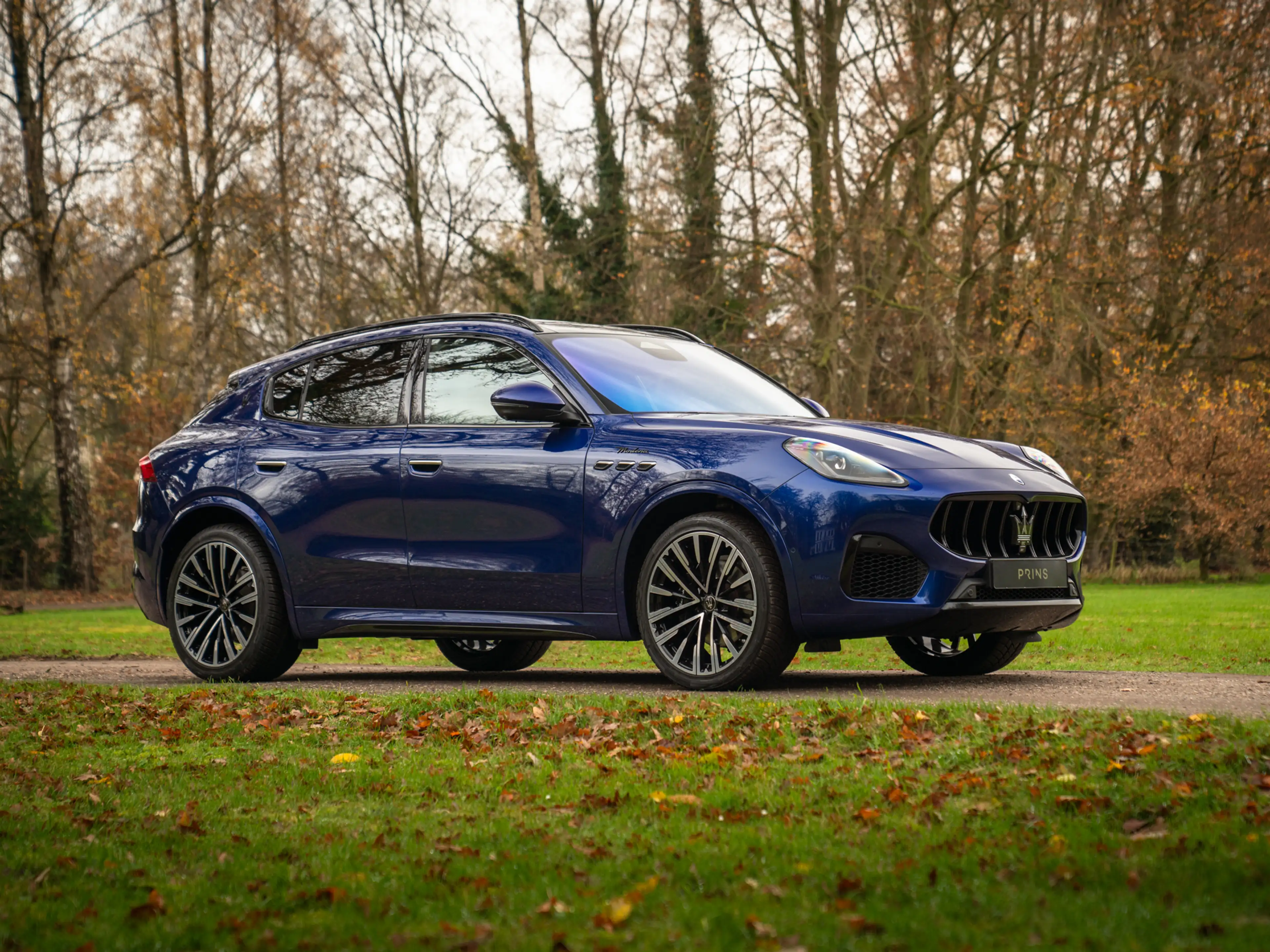 Maserati Grecale Modena 330pk | Pano-dak | Luchtvering | 21 inch | — photo 3