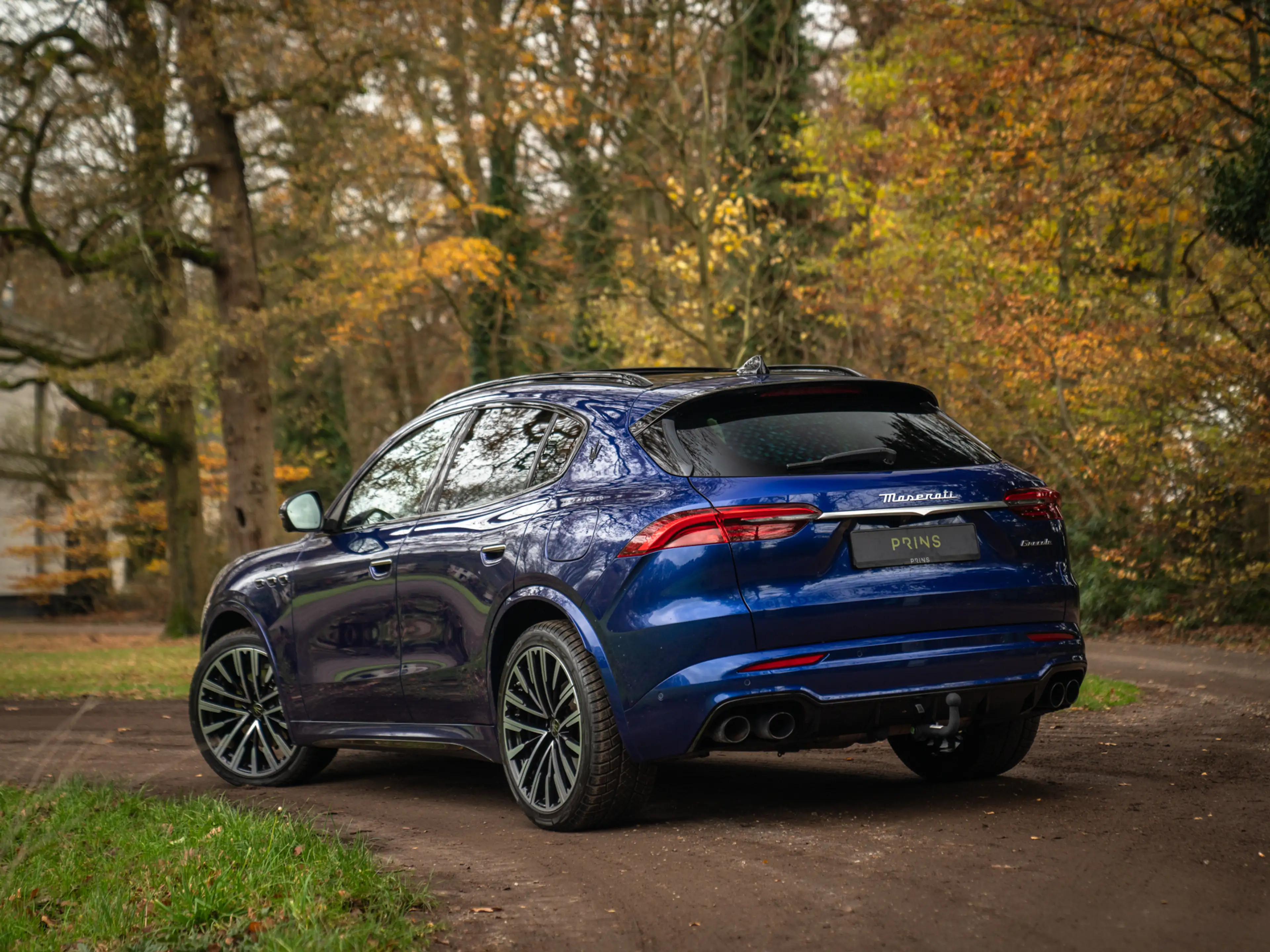 Maserati Grecale Modena 330pk | Pano-dak | Luchtvering | 21 inch | — photo 19