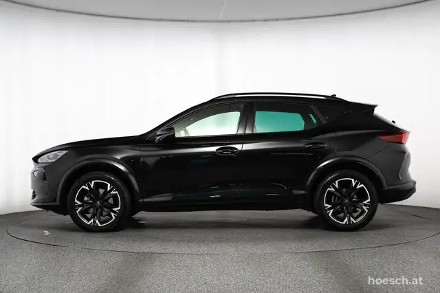 Cupra Formentor view 4