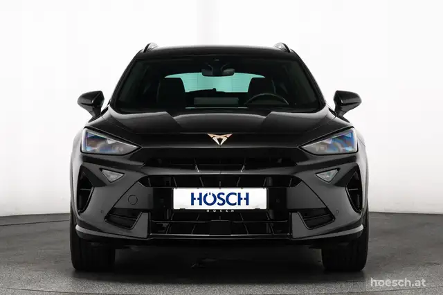 Cupra Formentor view 3
