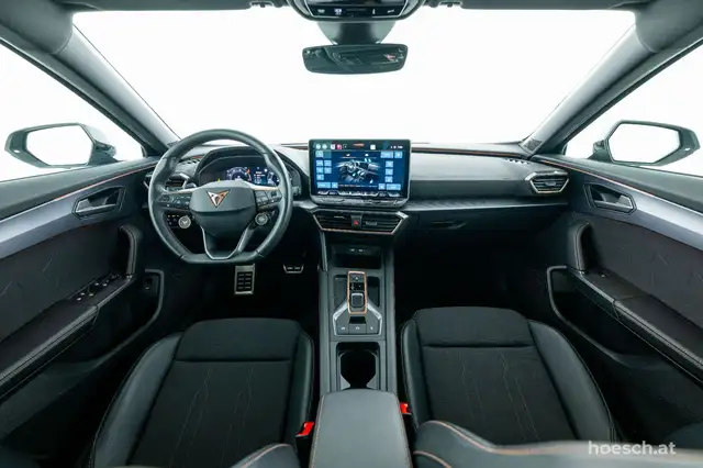 Cupra Formentor view 6