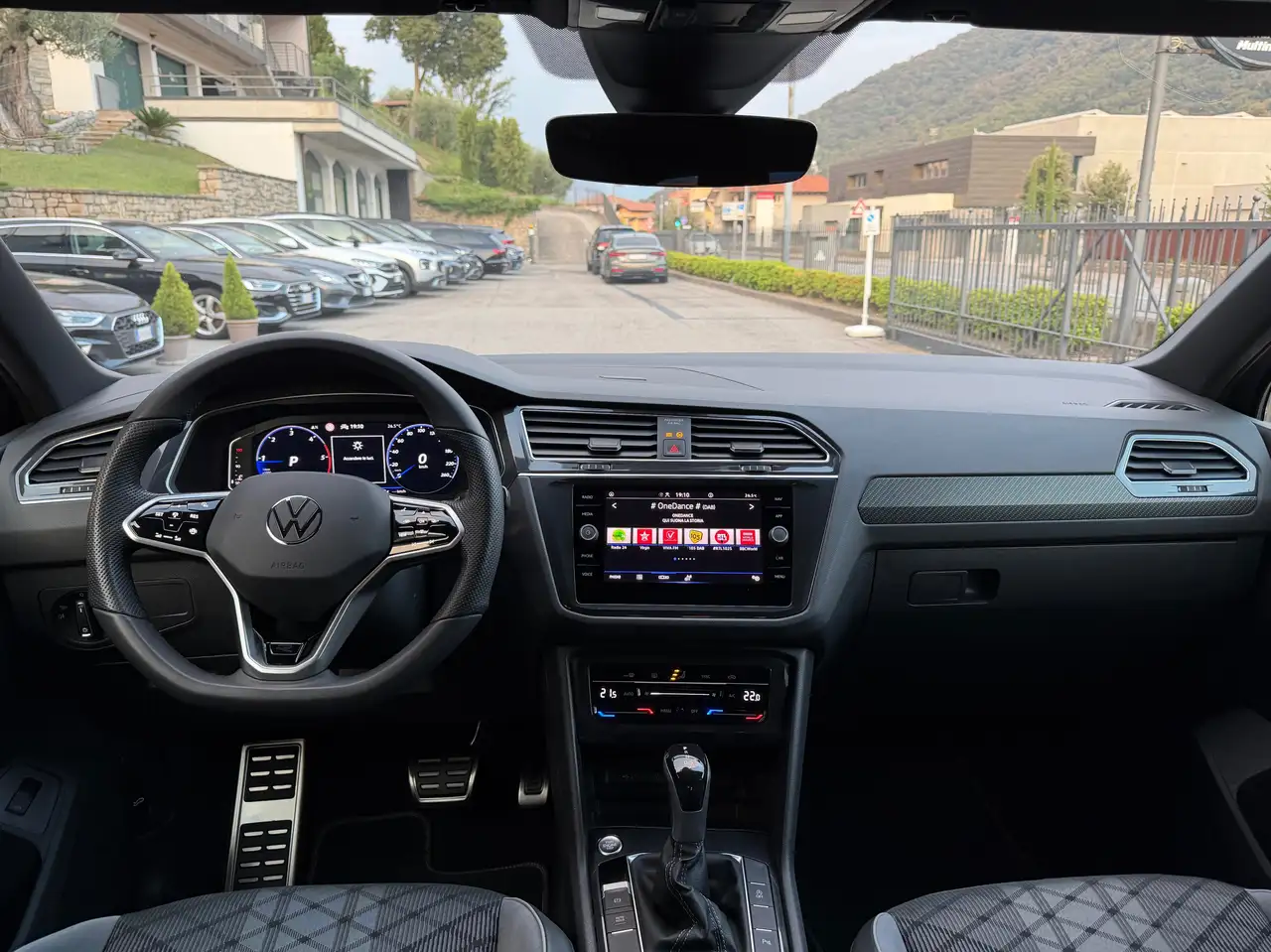 Volkswagen Tiguan II 2023 2.0 tdi R-Line 150cv dsg, миниатюра 21