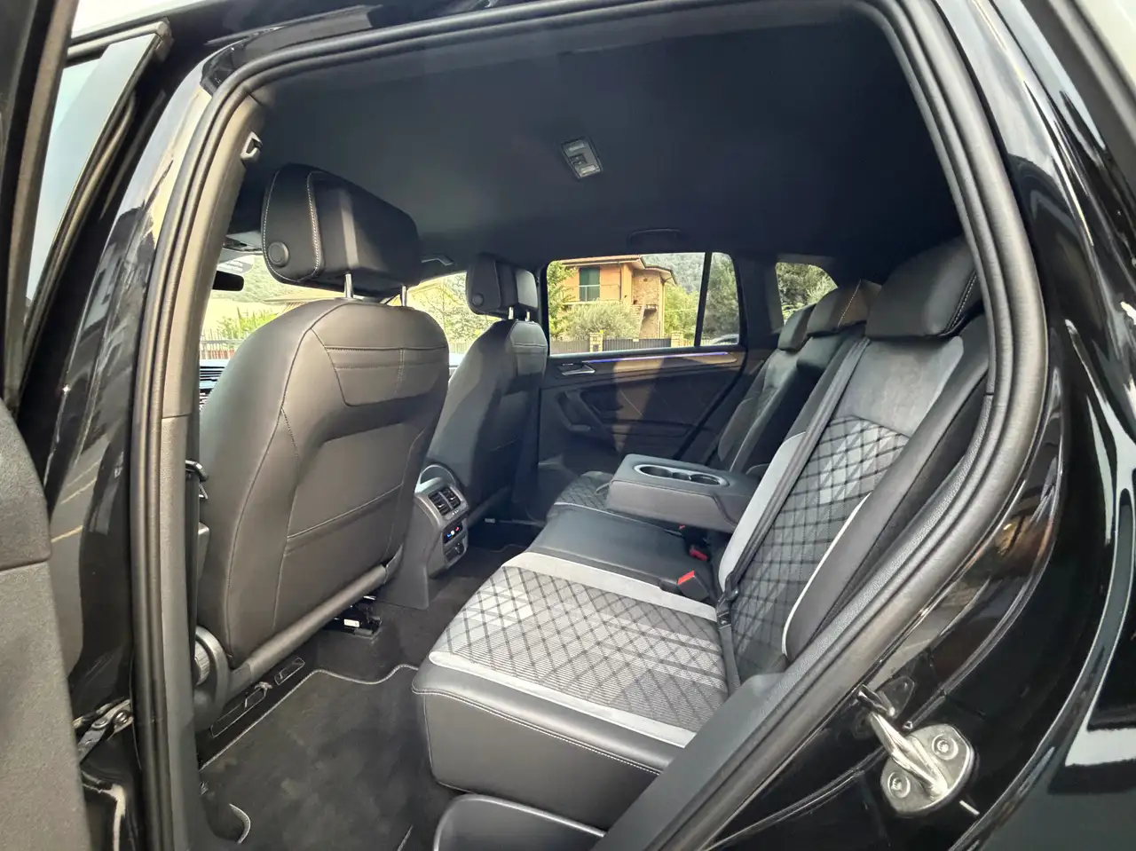 Volkswagen Tiguan II 2023 2.0 tdi R-Line 150cv dsg, миниатюра 30
