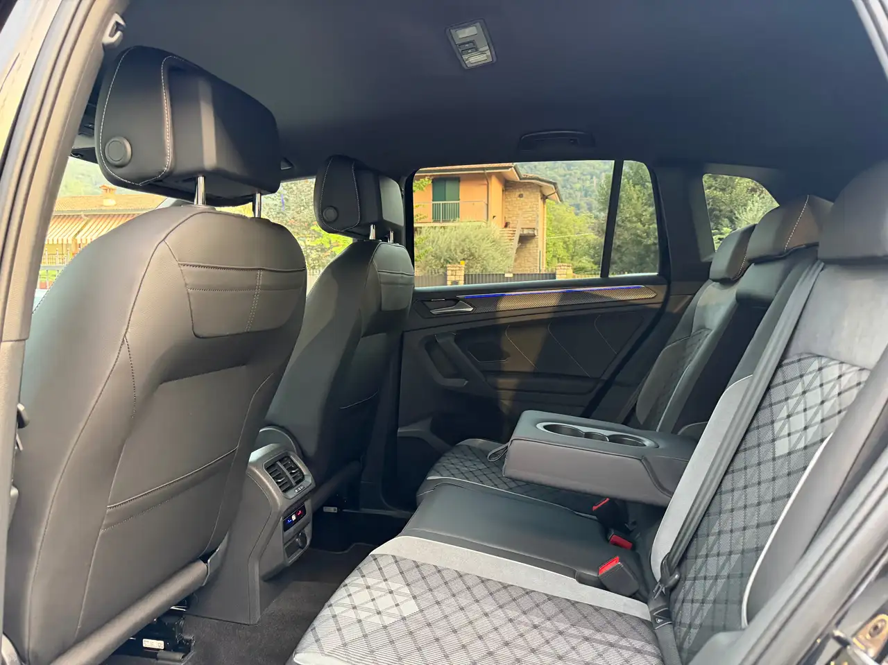 Volkswagen Tiguan II 2023 2.0 tdi R-Line 150cv dsg, миниатюра 10