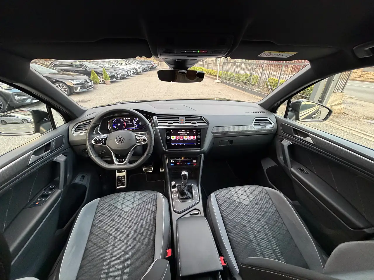 Volkswagen Tiguan II 2023 2.0 tdi R-Line 150cv dsg, миниатюра 11