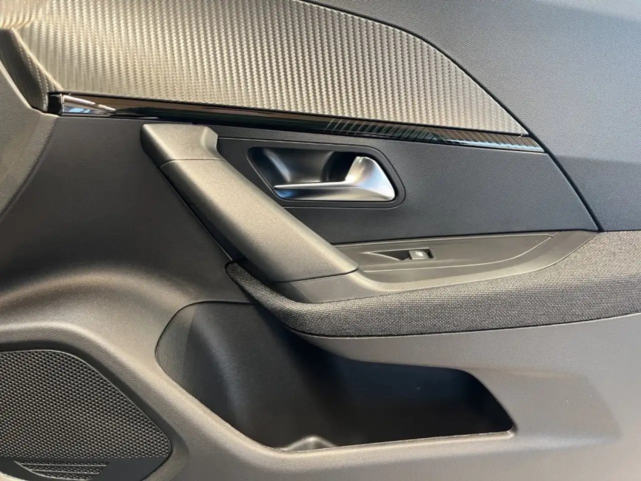 Peugeot 2008 Style MHEV 110 e-DCS6, миниатюра 16
