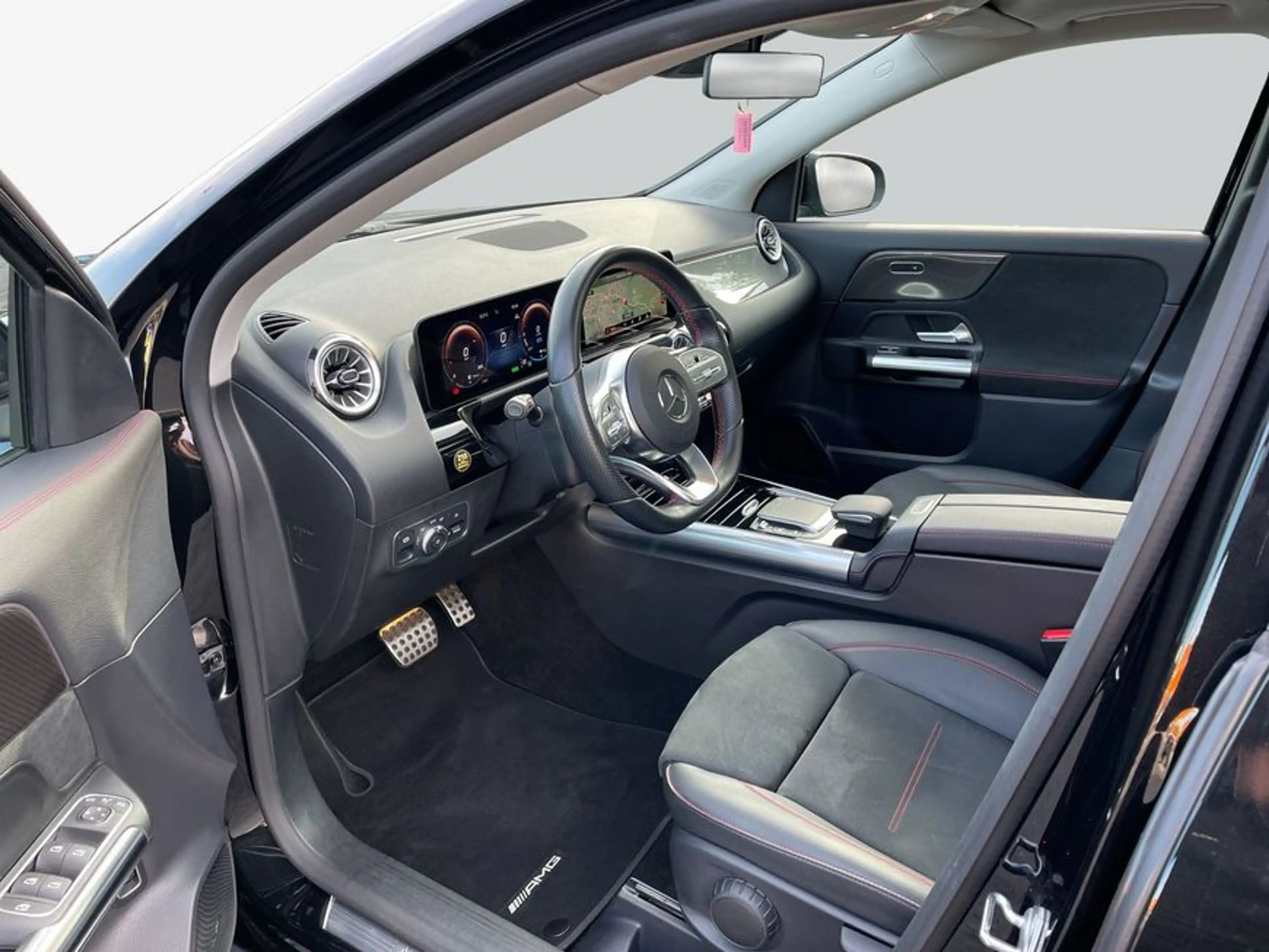 Mercedes-Benz GLA 250 GLA — photo 9