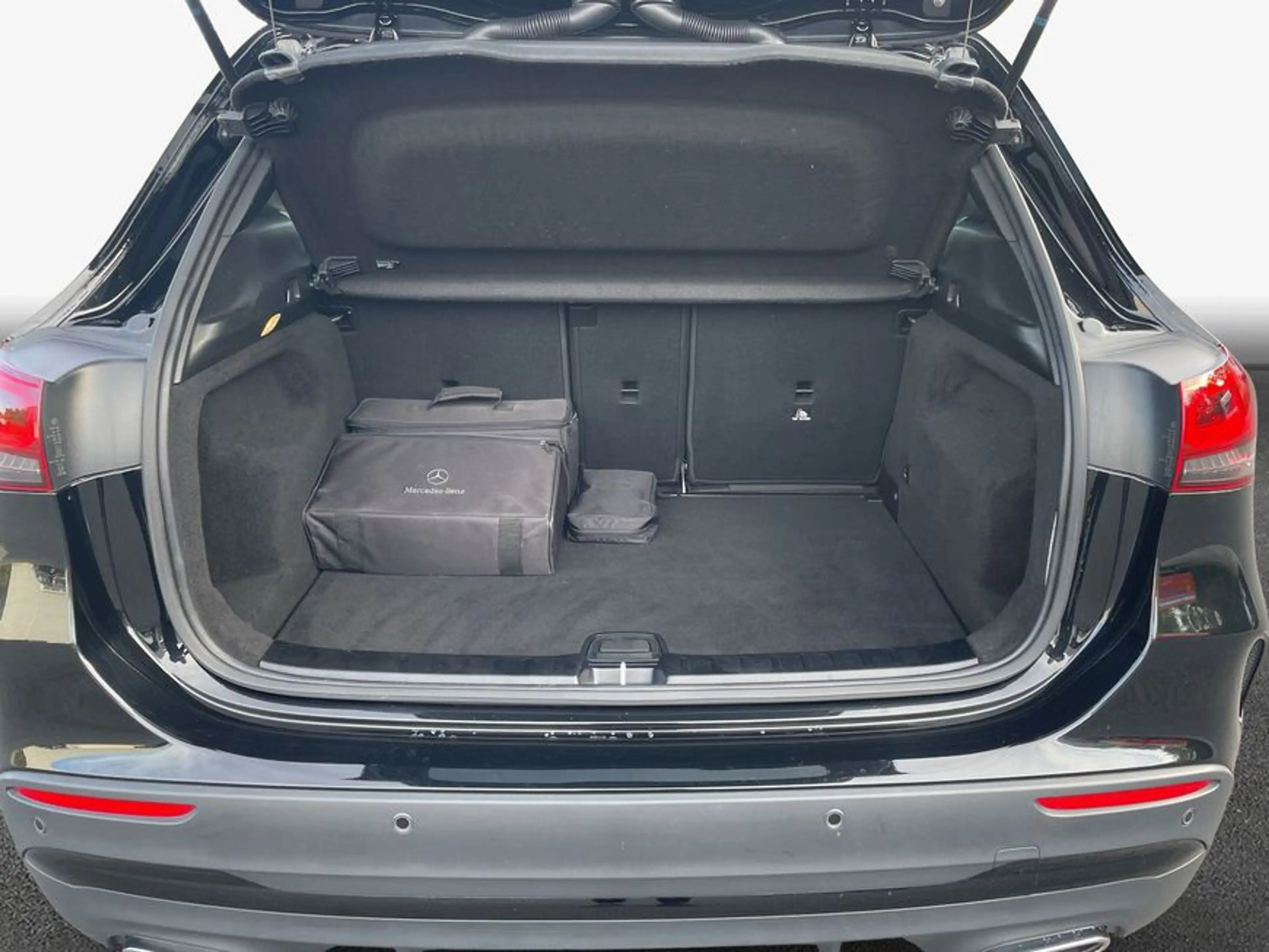 Mercedes-Benz GLA 250 GLA — photo 8