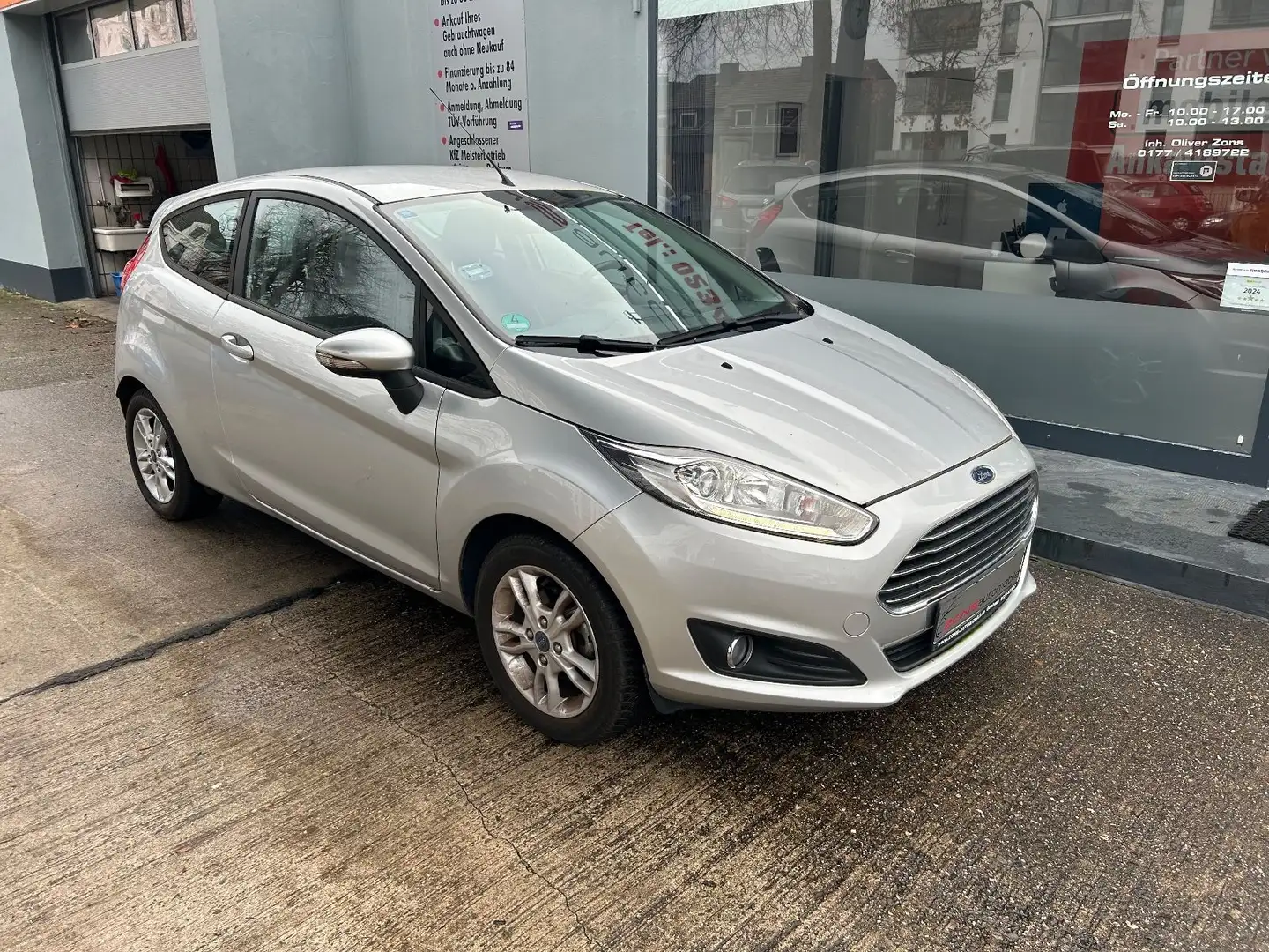 Ford Fiesta Cool&Sound+NaviZB+AllwLM+SHZ+BC+Klima+BT Silber - 2