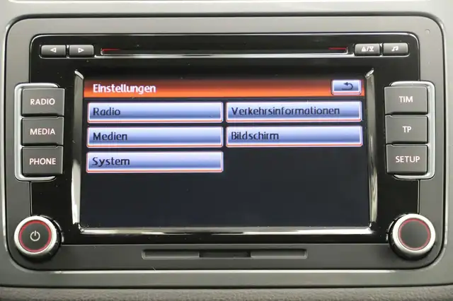 Volkswagen Tiguan view 23