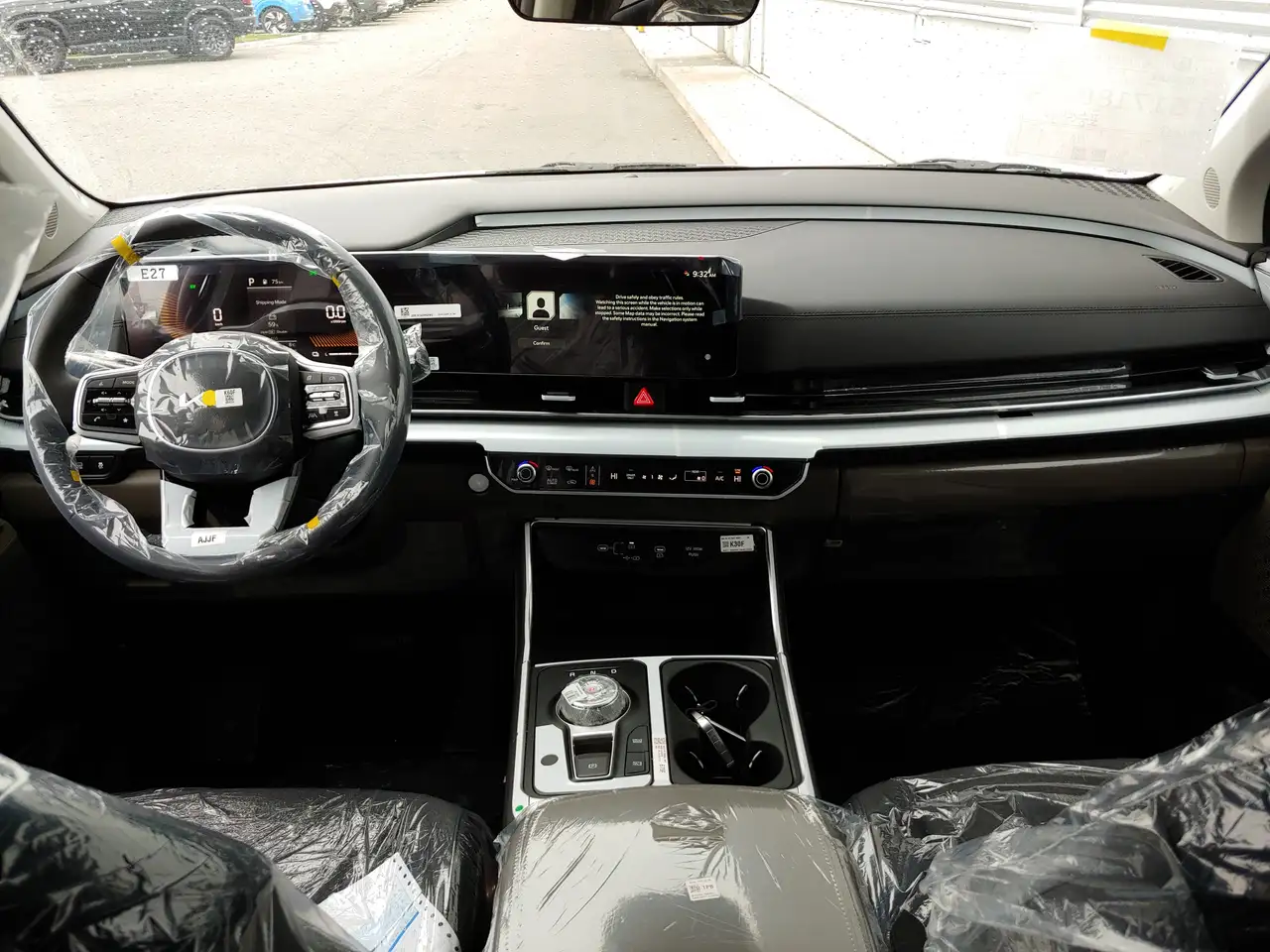 Kia Carnival снимка Kia Carnival