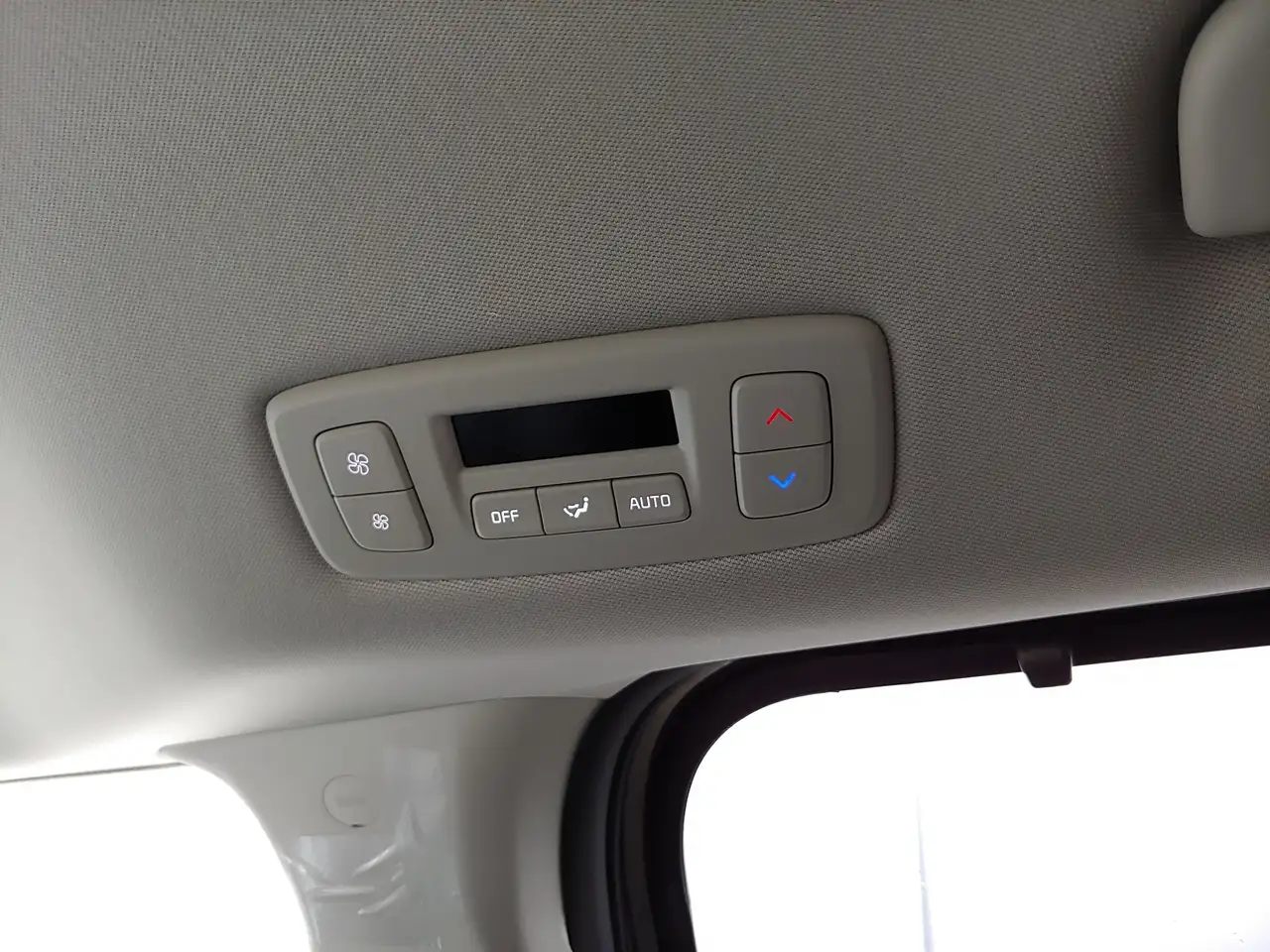 Kia Carnival снимка Kia Carnival