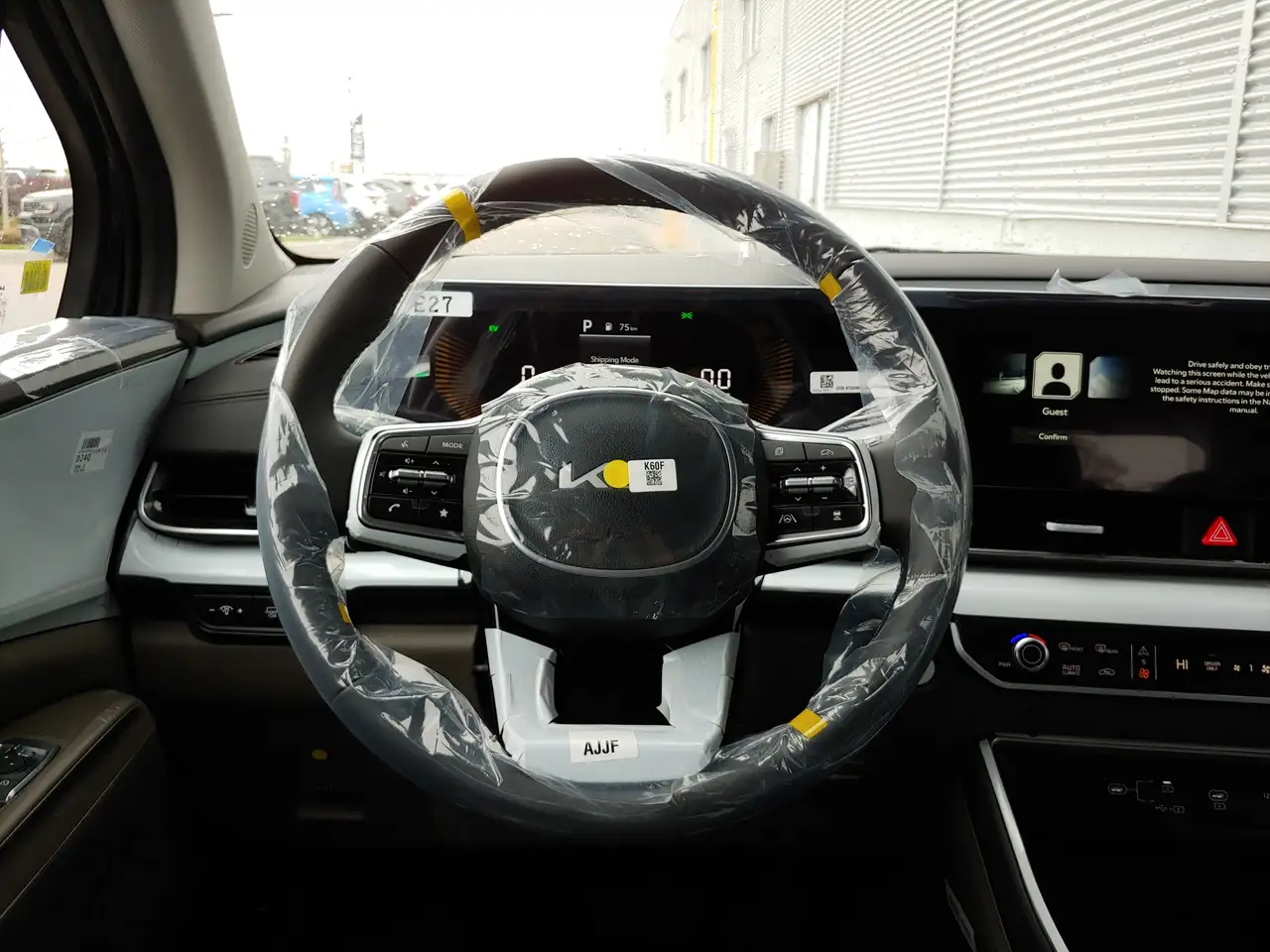 Kia Carnival снимка Kia Carnival