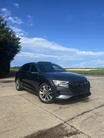 Audi Q8 e-tron 55 QUATTRO S FULL ADVANCED