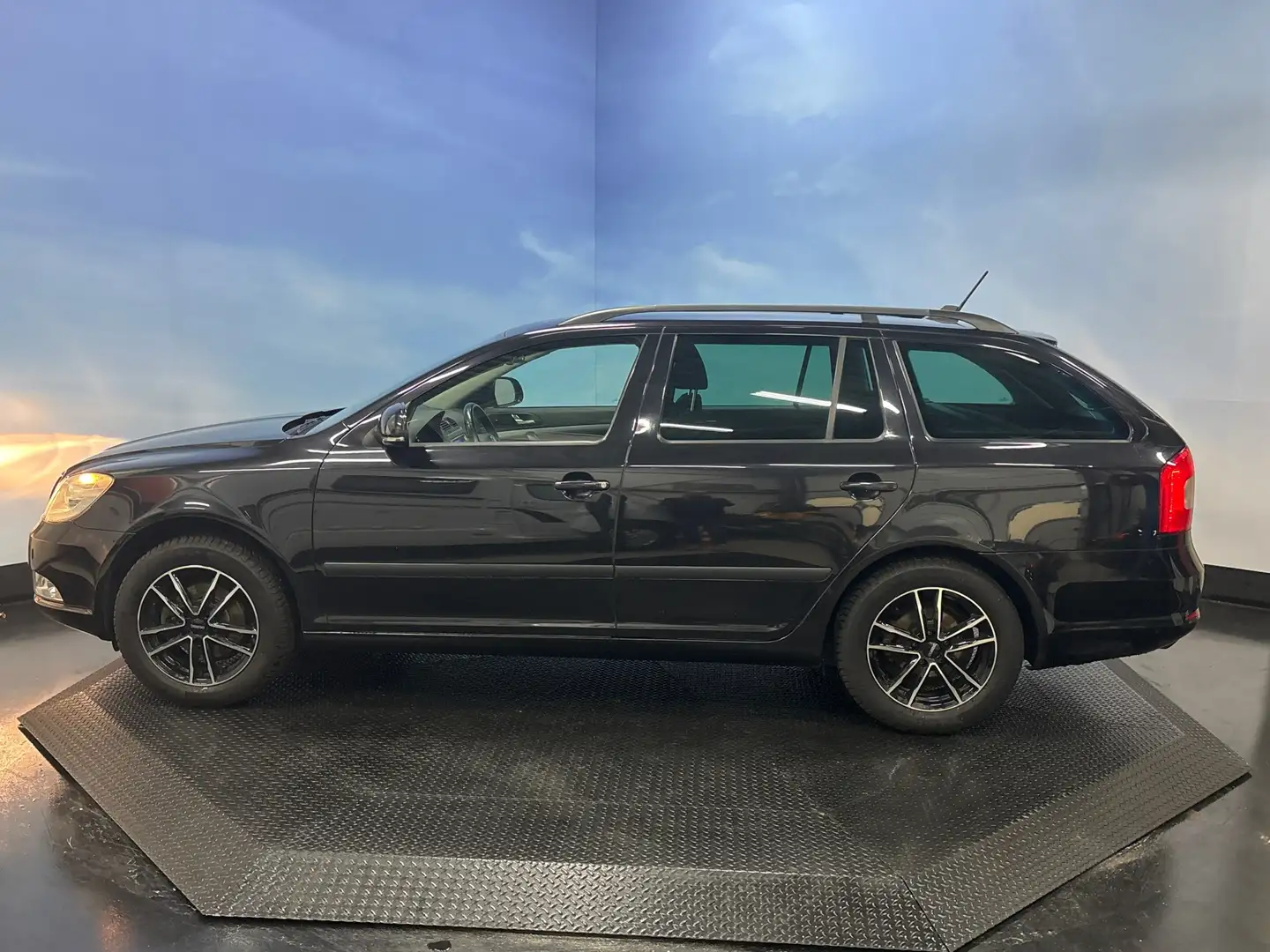 Skoda Octavia Combi 1.2 TSI Ambition Business Line Clima | Cruis Noir - 2