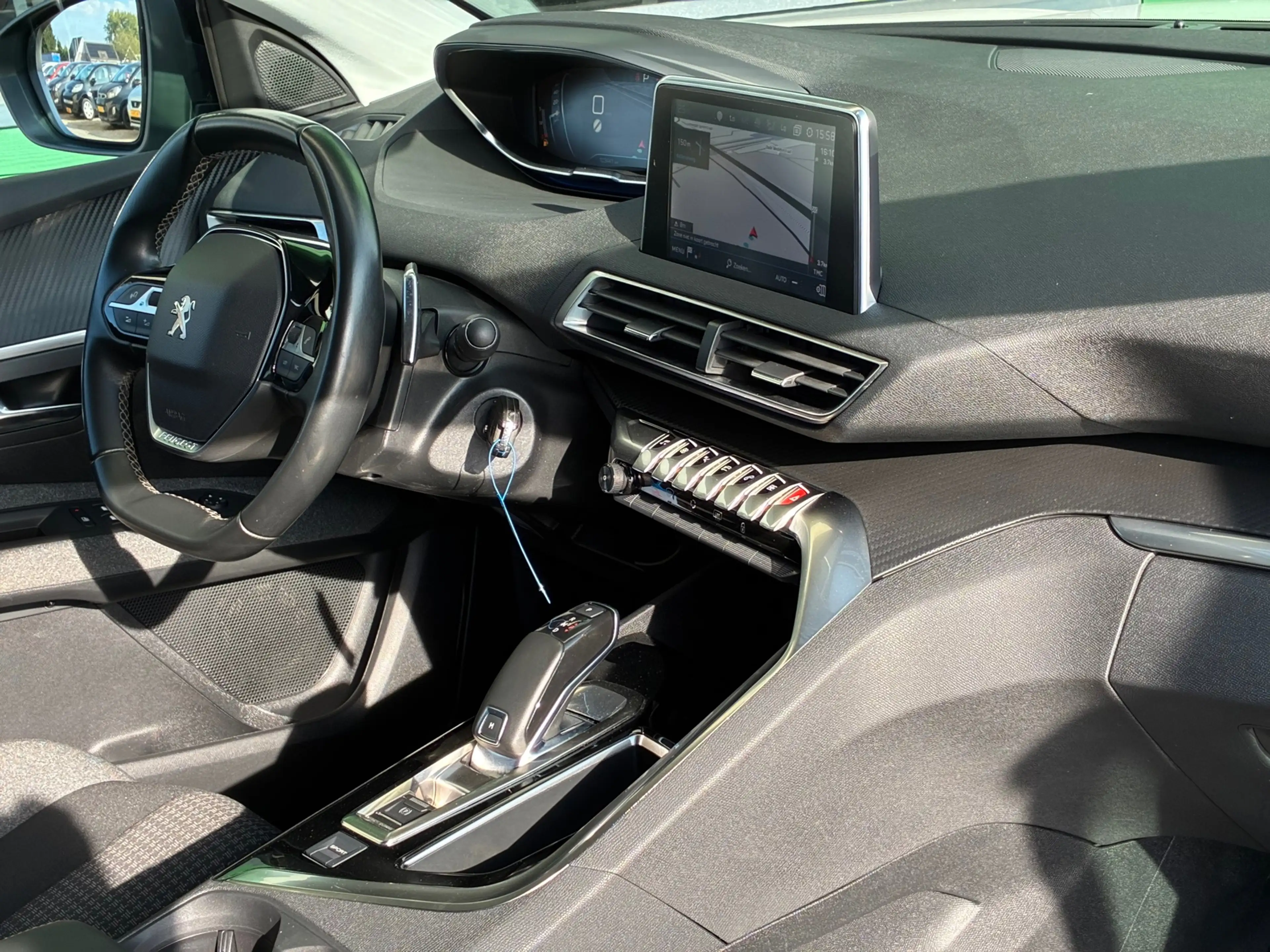Peugeot 3008 1.2 PureTech Active|Automaat|Nieuwe Motor|Navigati — photo 11