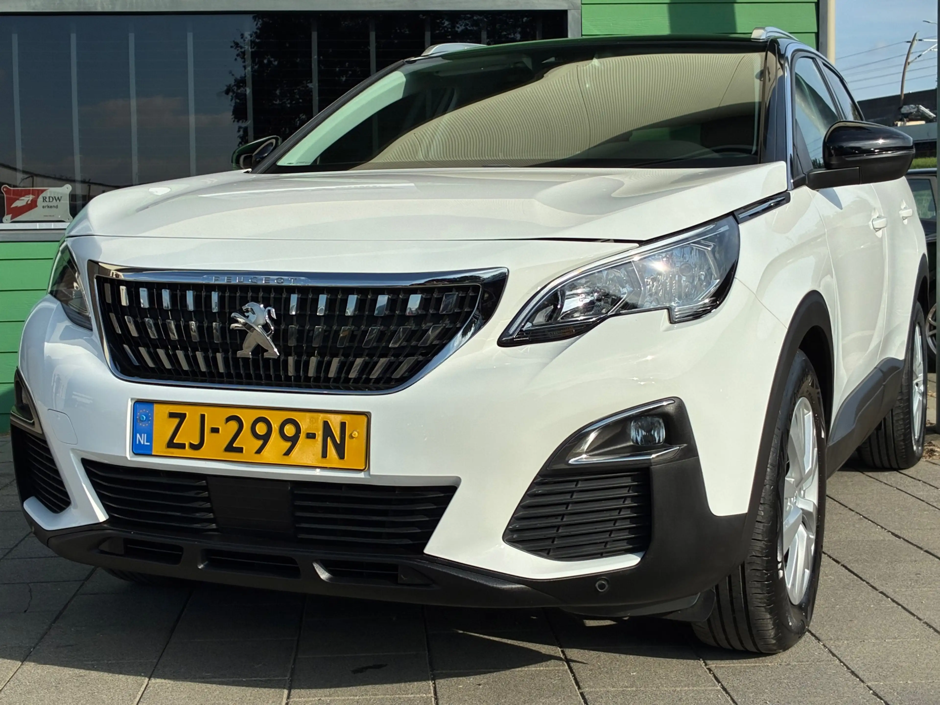 Peugeot 3008 1.2 PureTech Active|Automaat|Nieuwe Motor|Navigati — photo 4