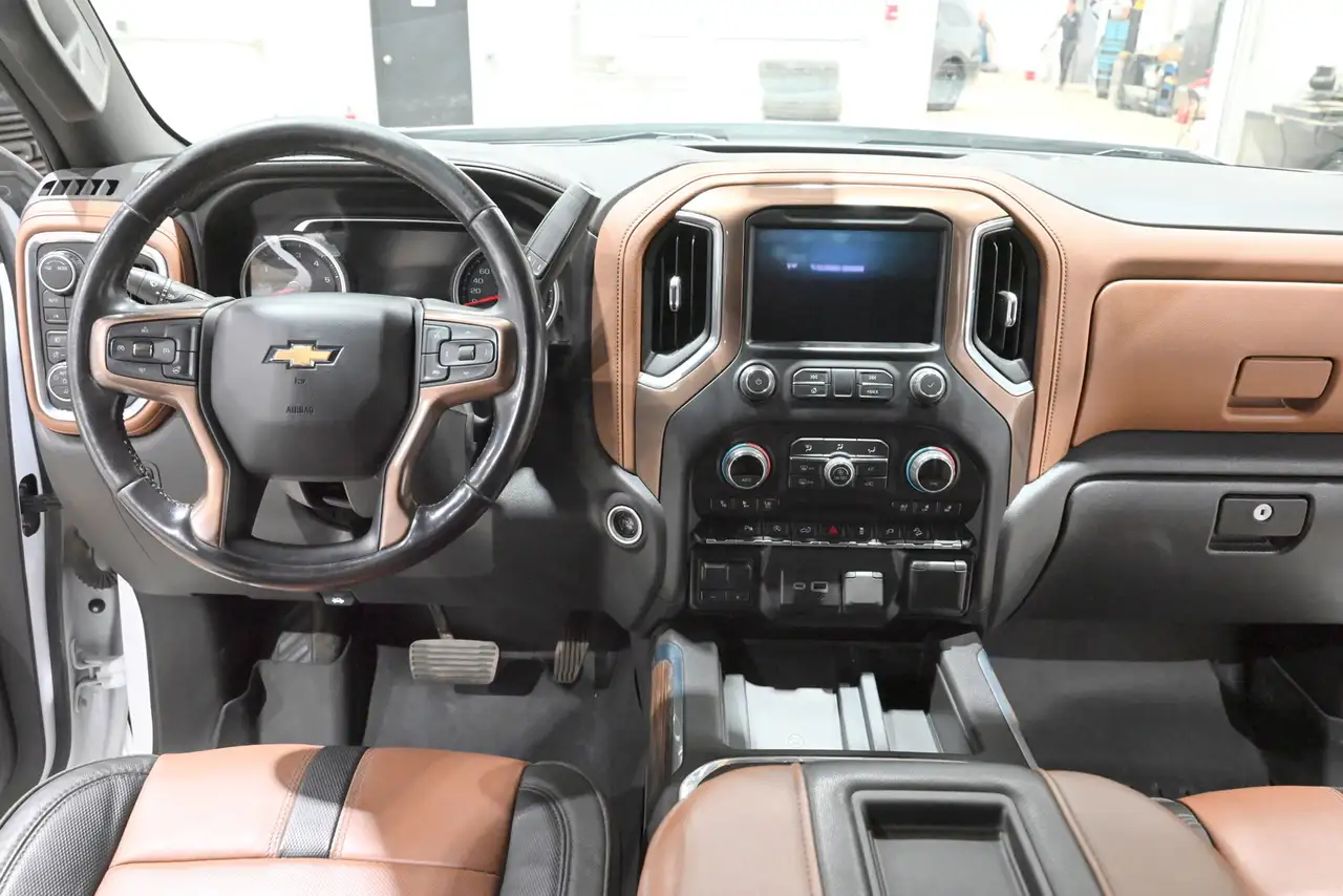 Chevrolet Silverado 1500 снимка Chevrolet Silverado 1500