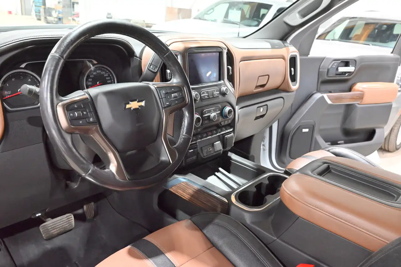 Chevrolet Silverado 1500 снимка Chevrolet Silverado 1500