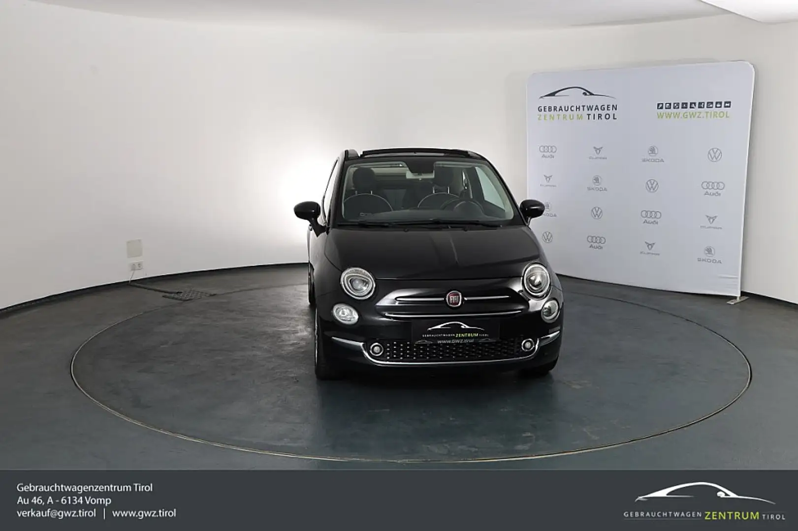 Fiat 500C 1,2 Fire 70 Lounge CITY COMFORT NAVI TOP Černá - 2