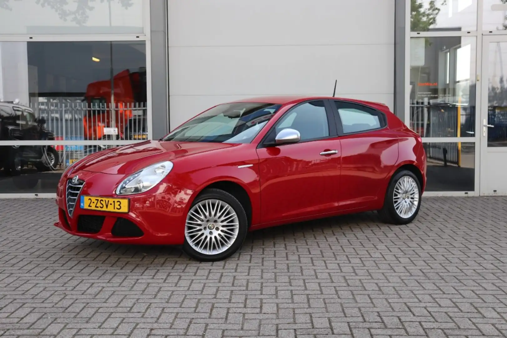 Alfa Romeo Giulietta 1.4 T IMPRESSION/ORG.NL/GEDOCUMENTEERD/ROSSO.ALFA Rood - 1