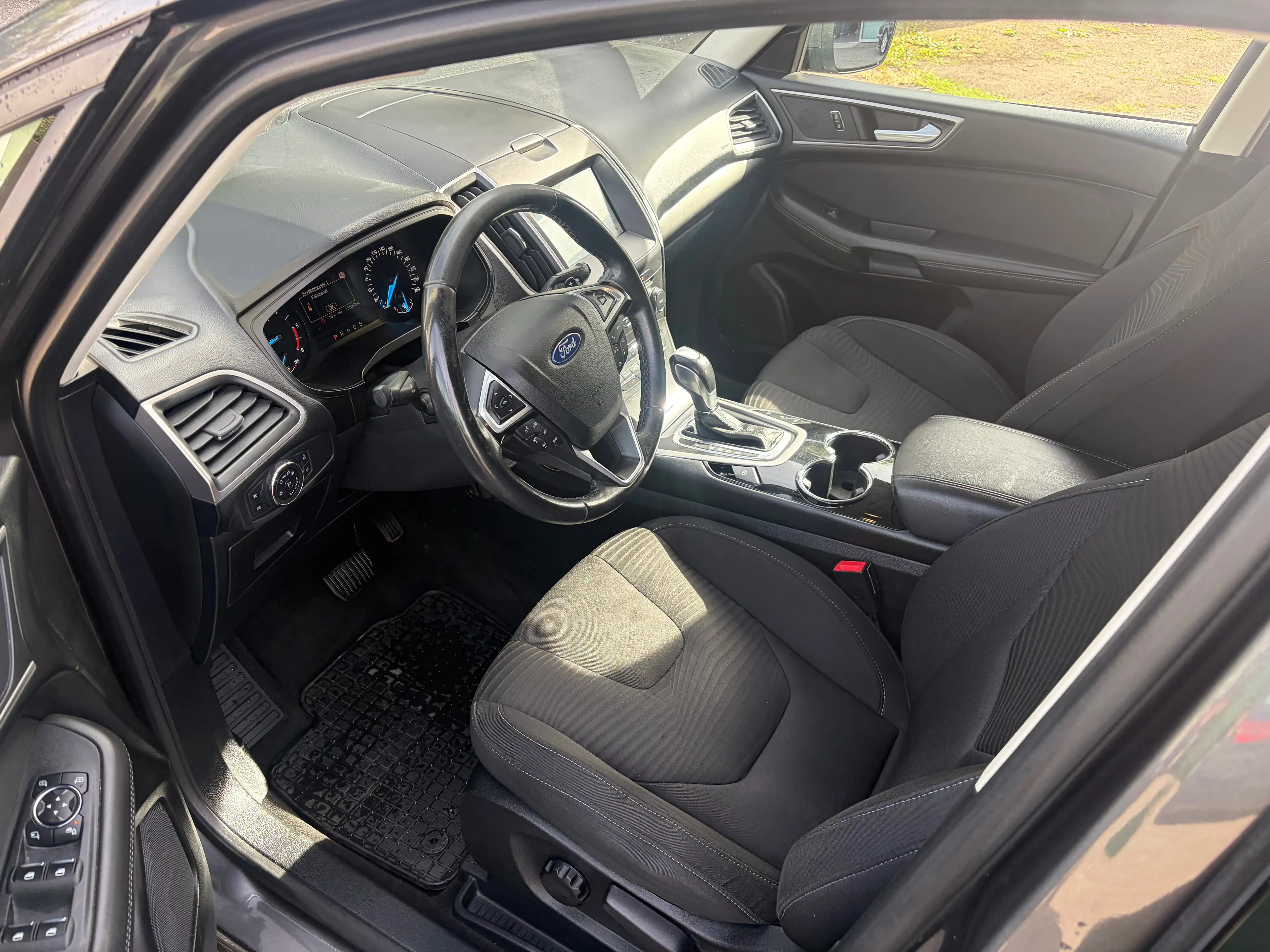 Ford S-Max Trend*Rückfahrkamera*Sitzheizung*Klima* — photo 9