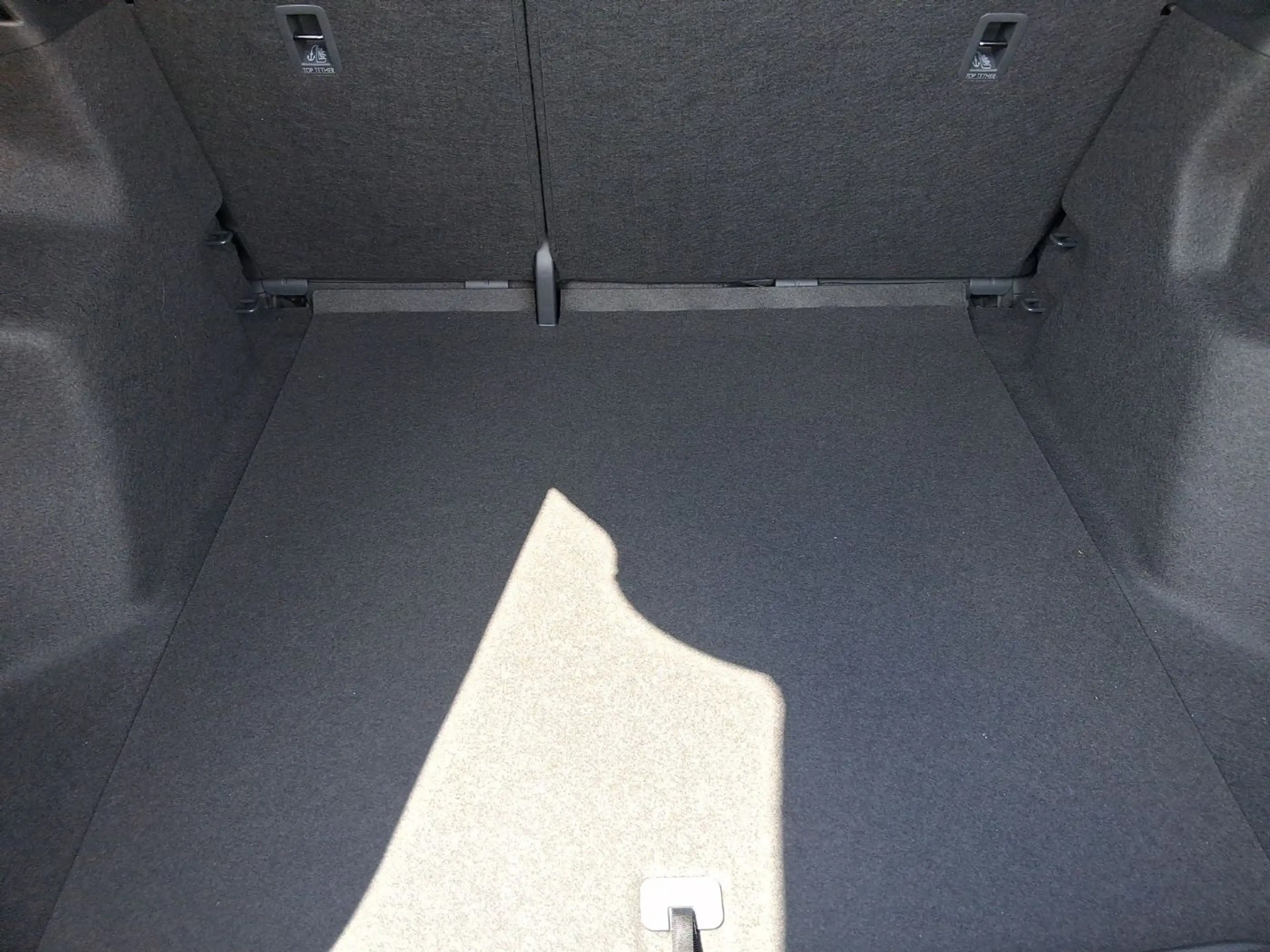 CUPRA Tavascan 210kW/286PS — photo 13