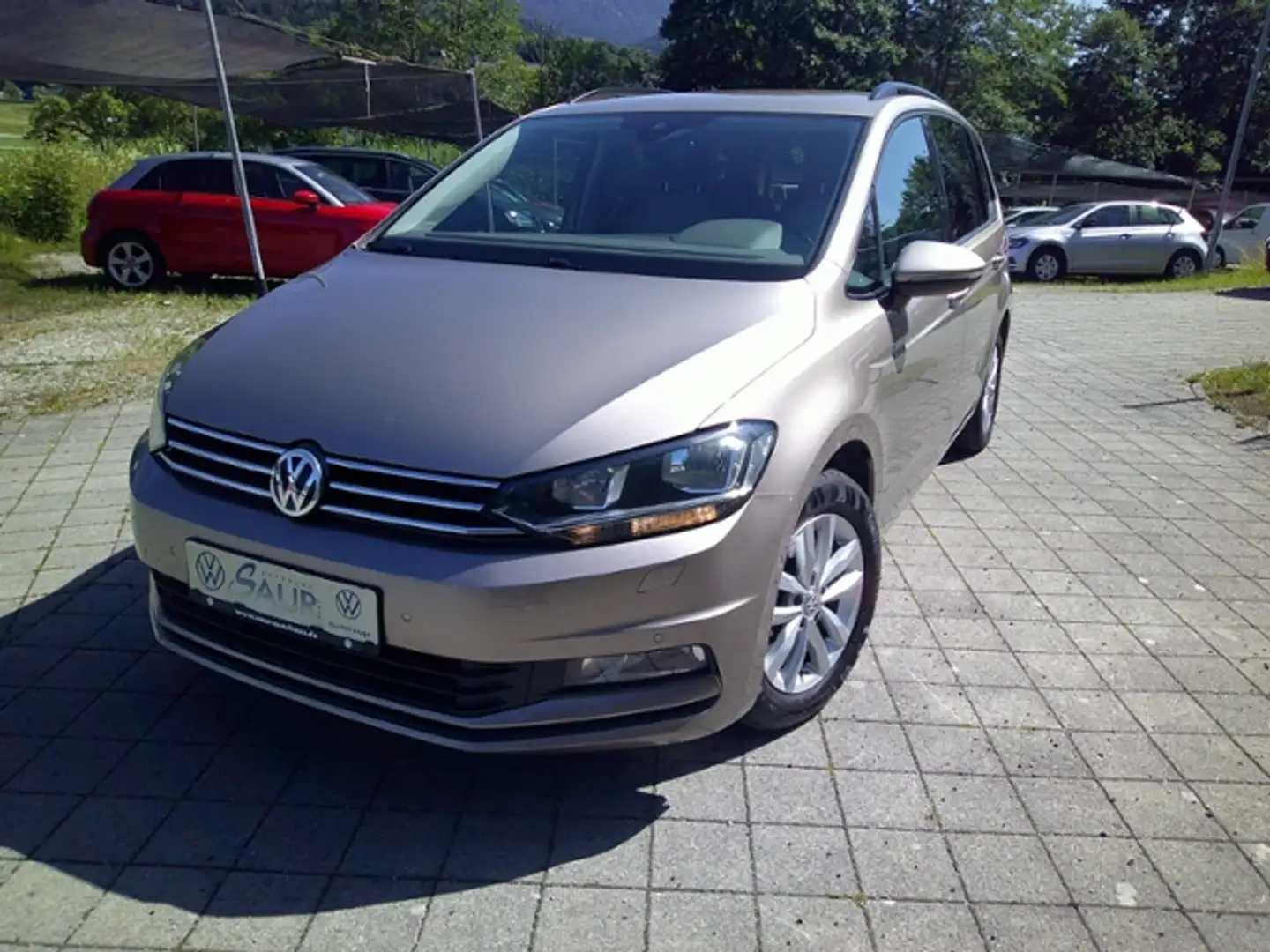 Volkswagen Touran 1.6 TDI Comfortline*AHK*7-Sitzer*PDC*SHZ*ACC*Navi Beige - 2