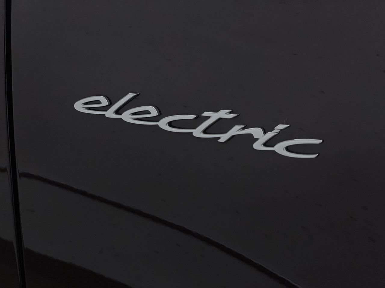 2025 Porsche Macan Electric 4S AWD | Low KM, Fully Equipped | thumb 34