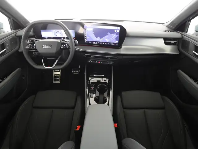 Audi Q3 view 11
