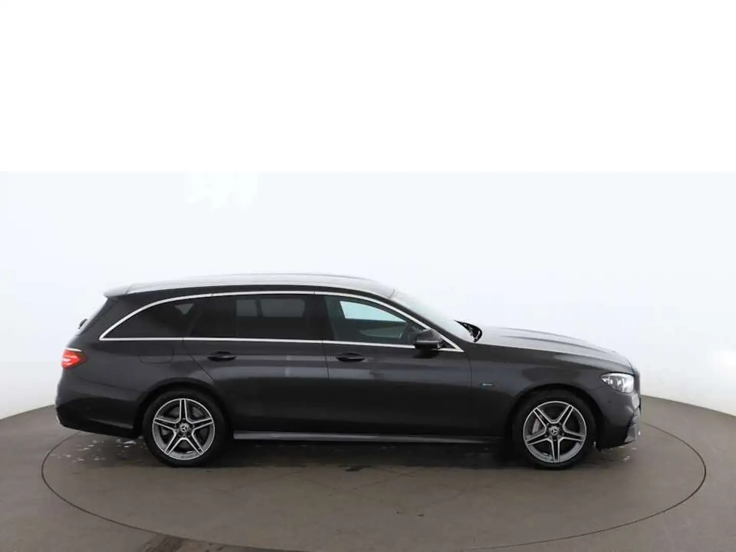 Mercedes-Benz E 300 de T AMG-Line Aut LED AHK 360-CAM RADAR NAV Grau - 2