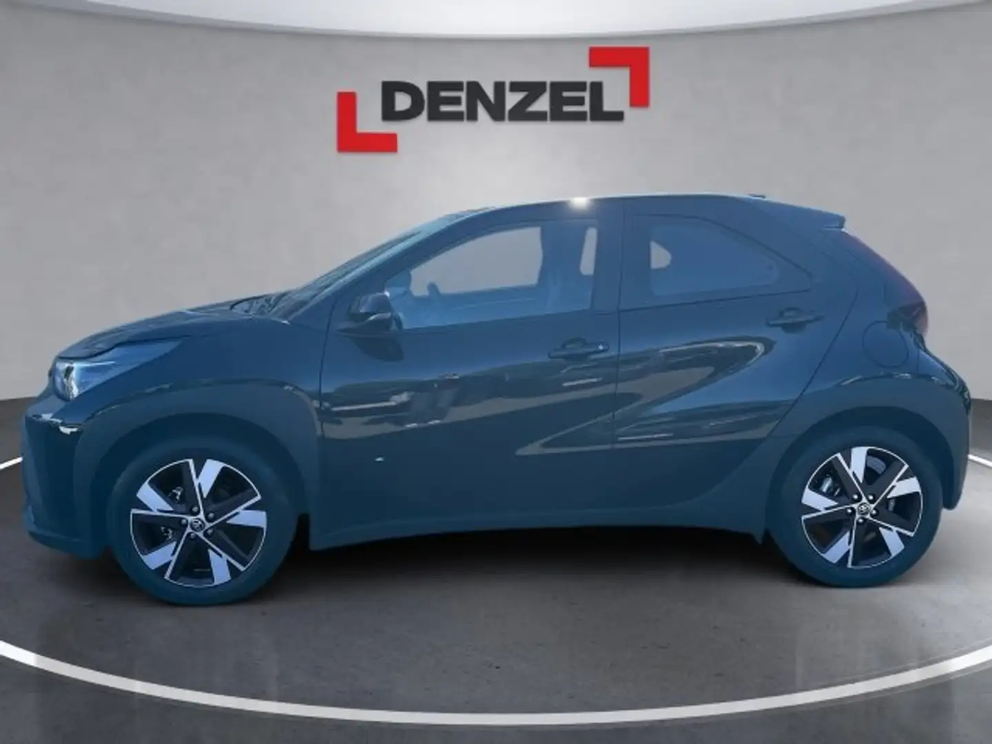 Toyota Aygo X 5-Türer Active 1,5 l Hybrid Stufenlose Auto Schwarz - 2