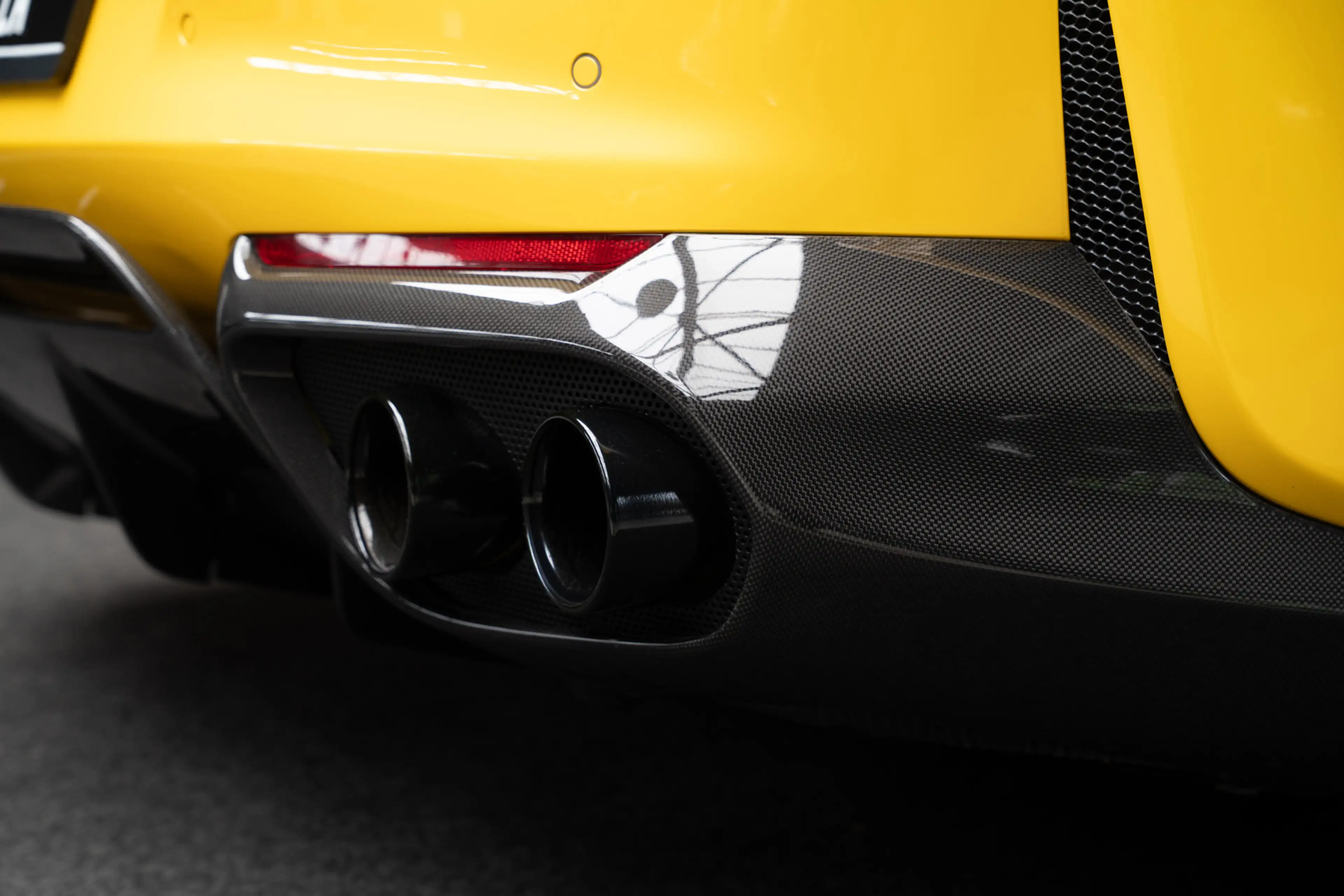 Ferrari 812 GTS 6.5 V12 HELE Full carbon  360° Lift Passenger — photo 24