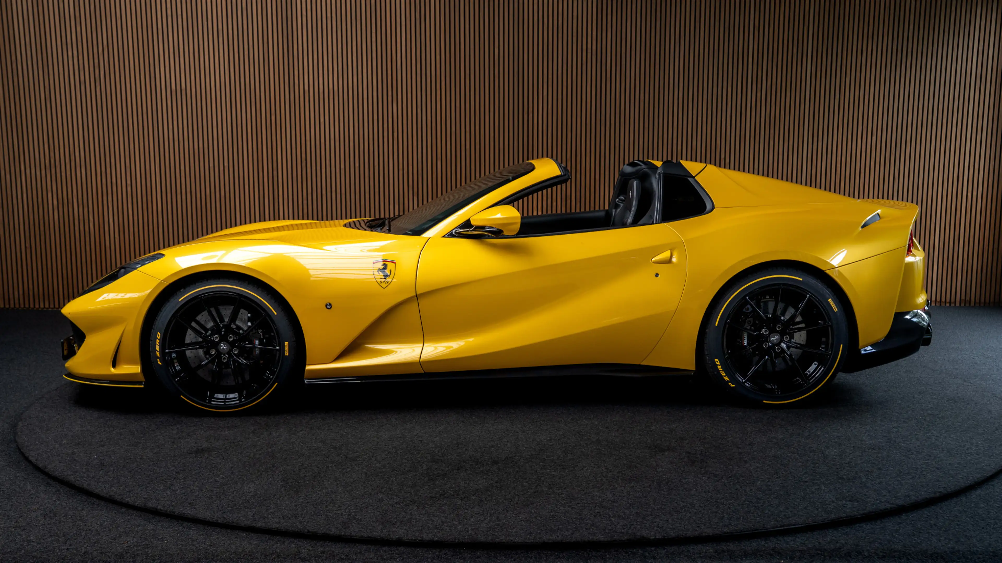 Ferrari 812 GTS 6.5 V12 HELE Full carbon  360° Lift Passenger — photo 4