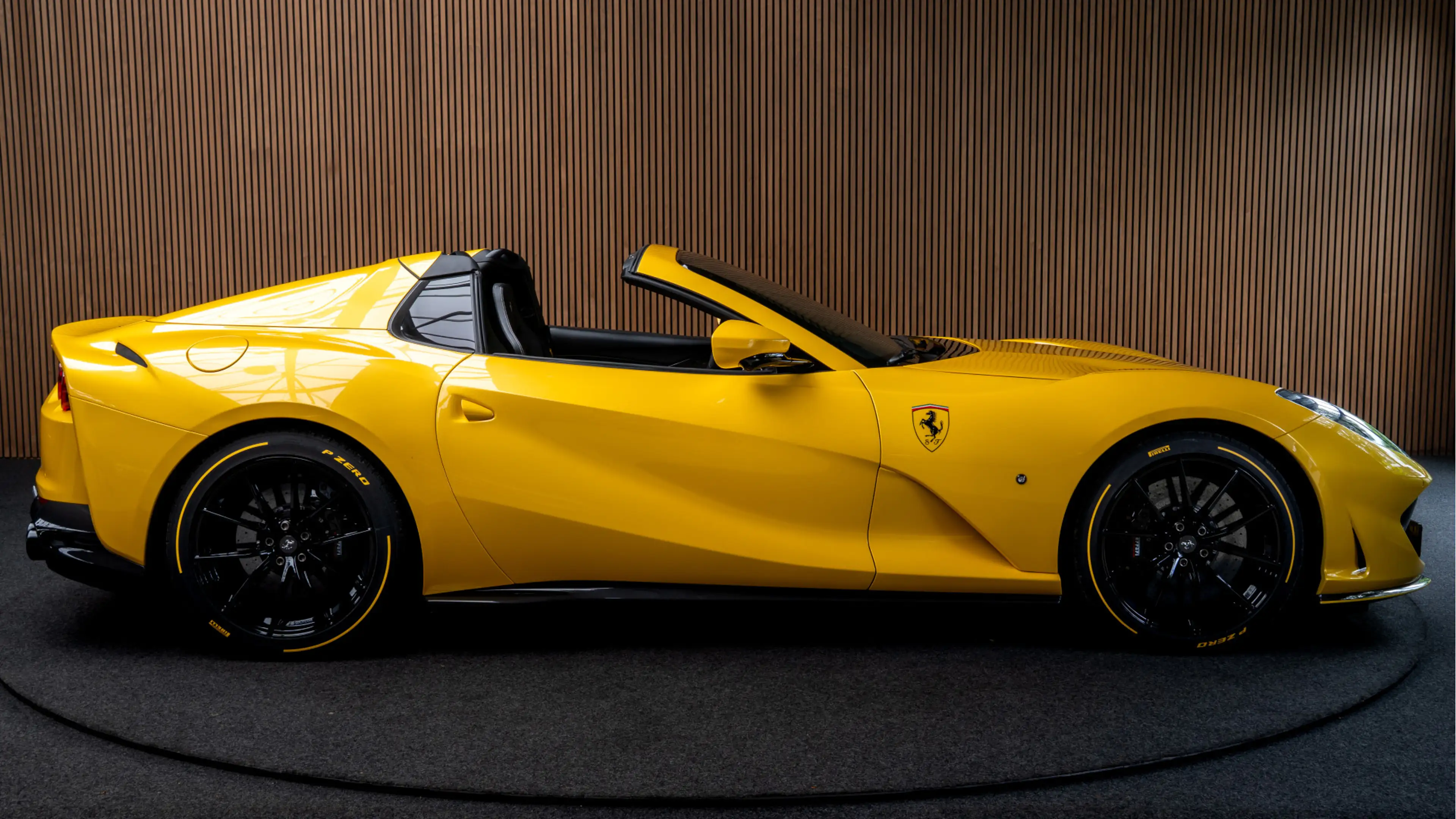Ferrari 812 GTS 6.5 V12 HELE Full carbon  360° Lift Passenger — photo 8