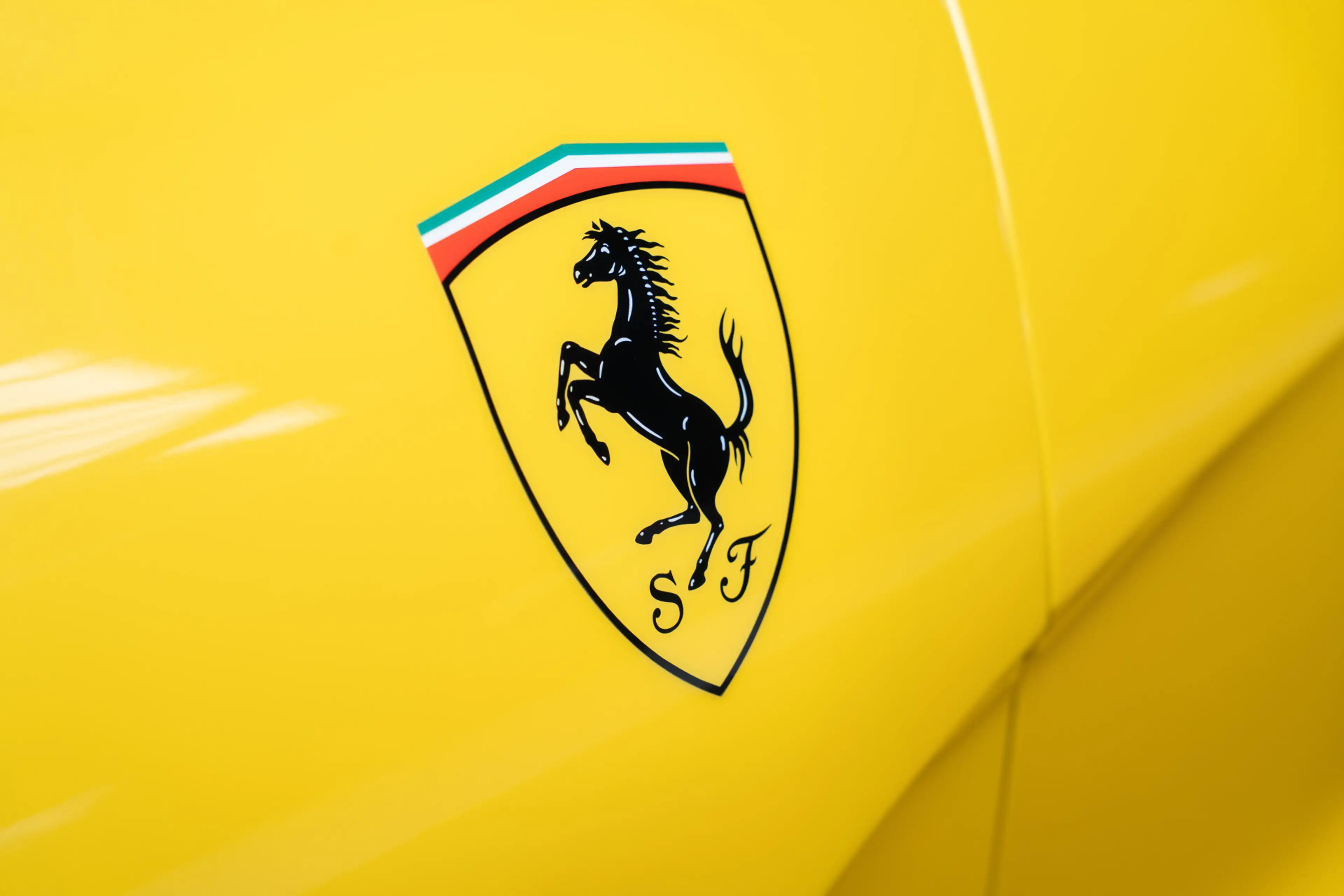Ferrari 812 GTS 6.5 V12 HELE Full carbon  360° Lift Passenger — photo 16
