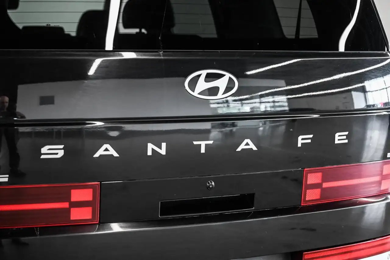 Hyundai SANTA FE photo Hyundai SANTA FE