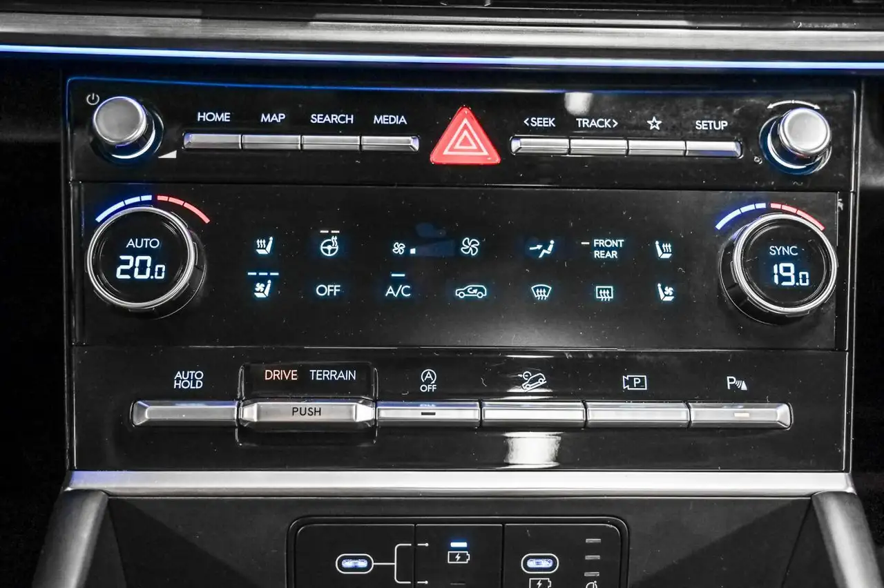Hyundai SANTA FE photo Hyundai SANTA FE