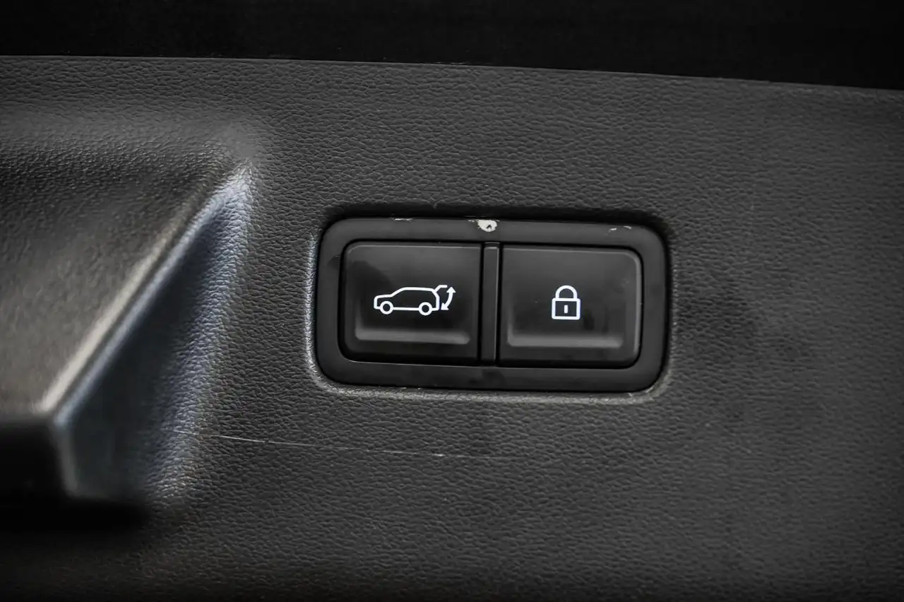 Hyundai SANTA FE photo Hyundai SANTA FE